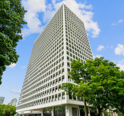 Apartment building - St Clair