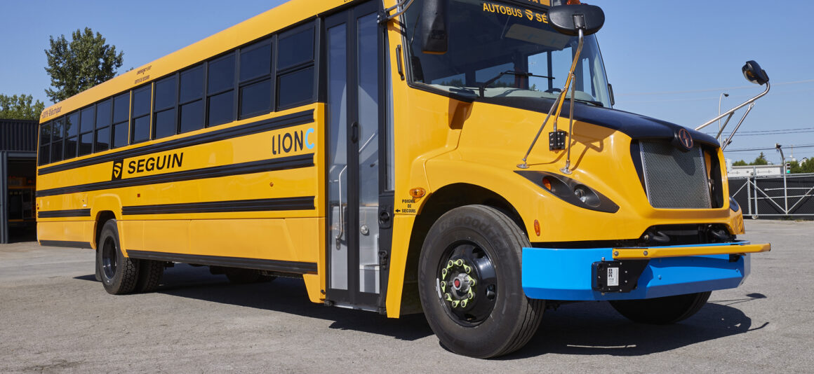 An Autobus Séguin zero emission school bus