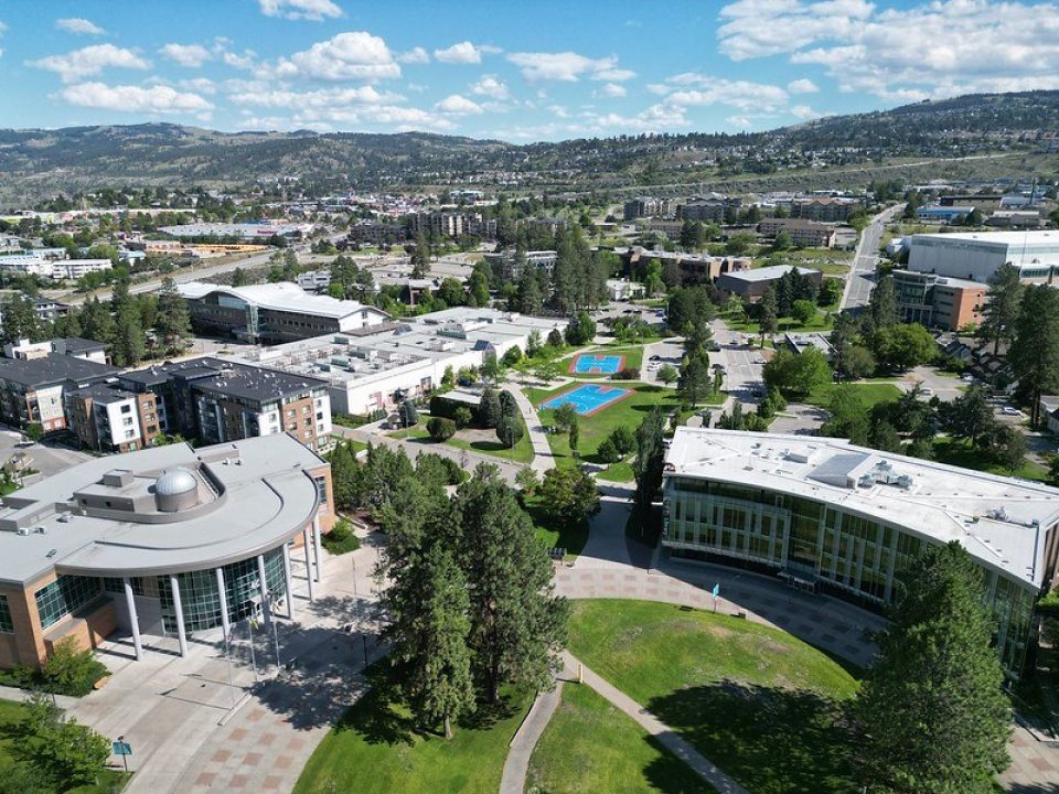 Plan aérien du campus de l’Université Thompson-Rivers