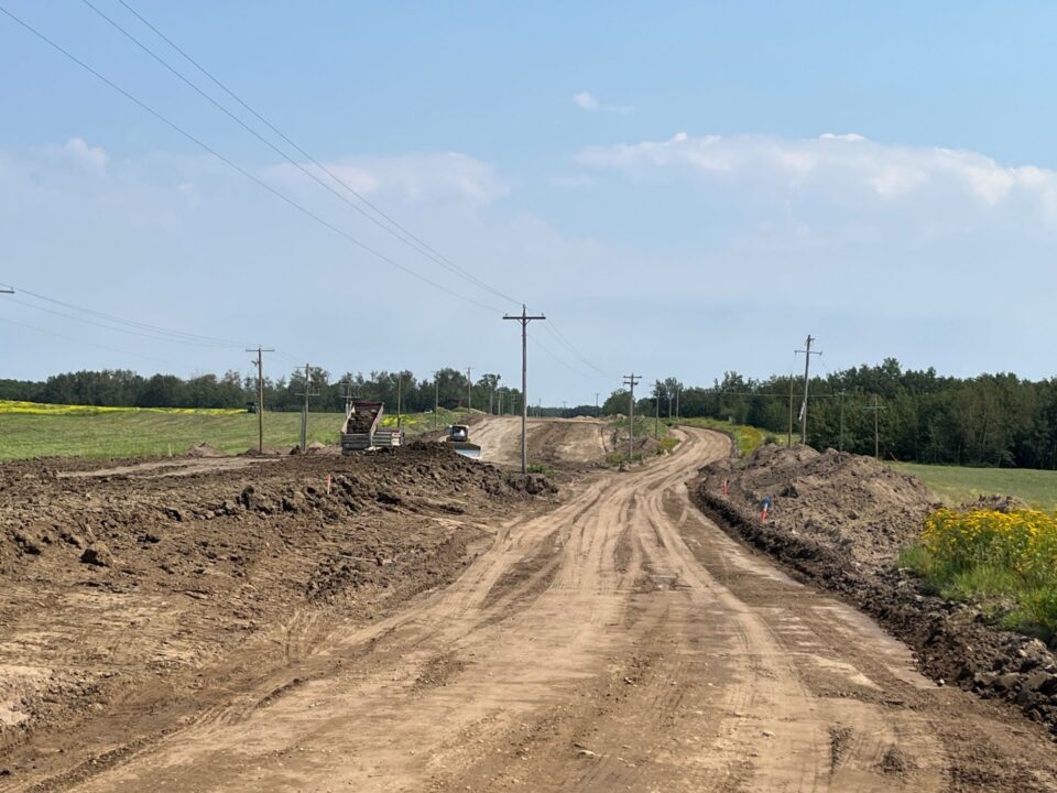 Nivellement du sol sur le site