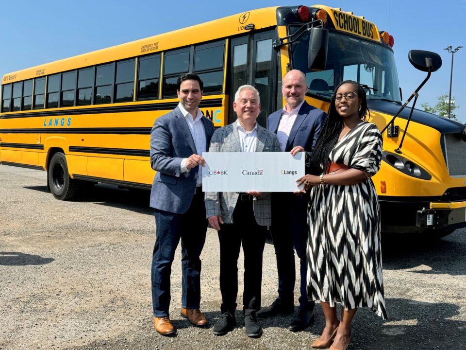 Annonce au siège social de Langs, à London