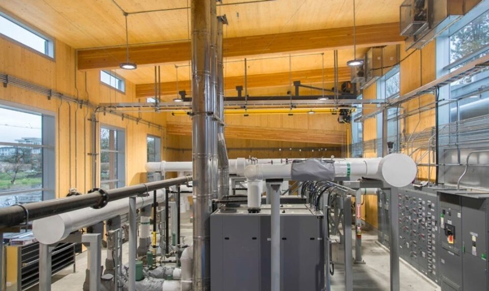 L'intérieur de l'installation de Lulu Island Direct Energy à Richmond, en Colombie-Britannique