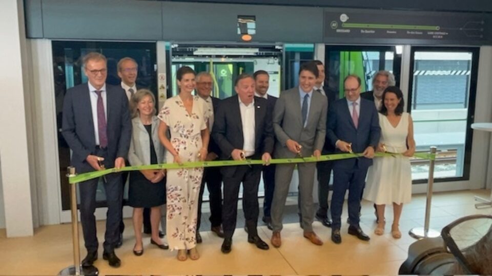REM Ribbon cutting
