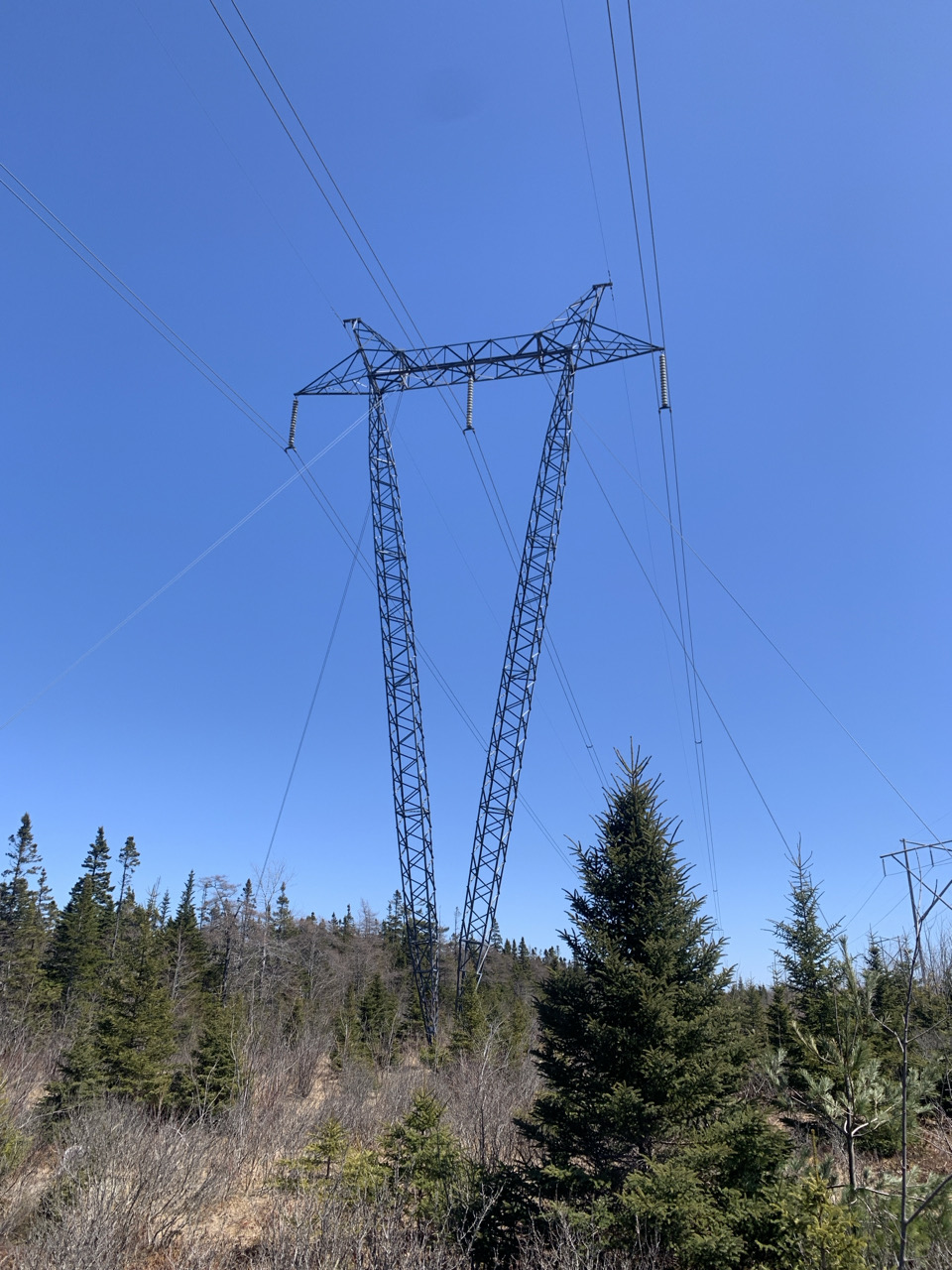 Lignes de transport aériennes reliant la Nouvelle-Écosse et le Nouveau-Brunswick par une deuxième connexion énergétique